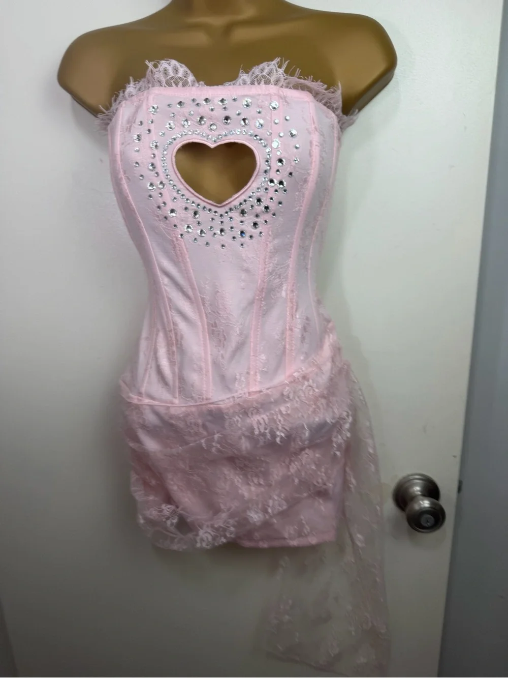 N/A pink strapless